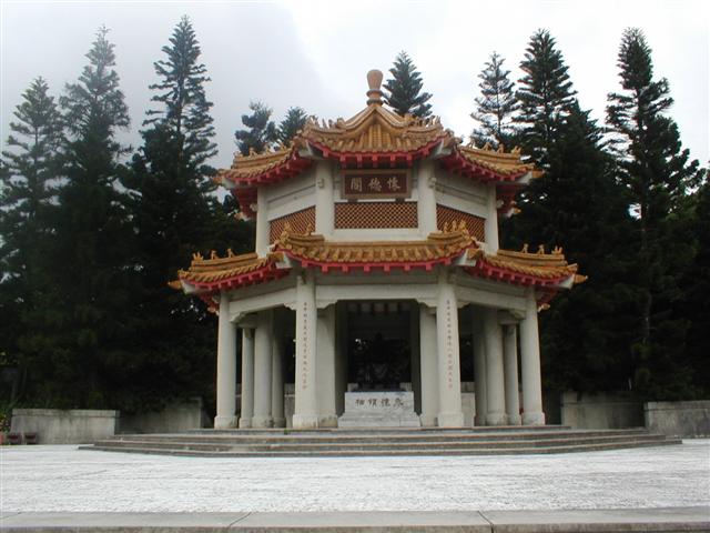 A shrine at the Tai-an service station